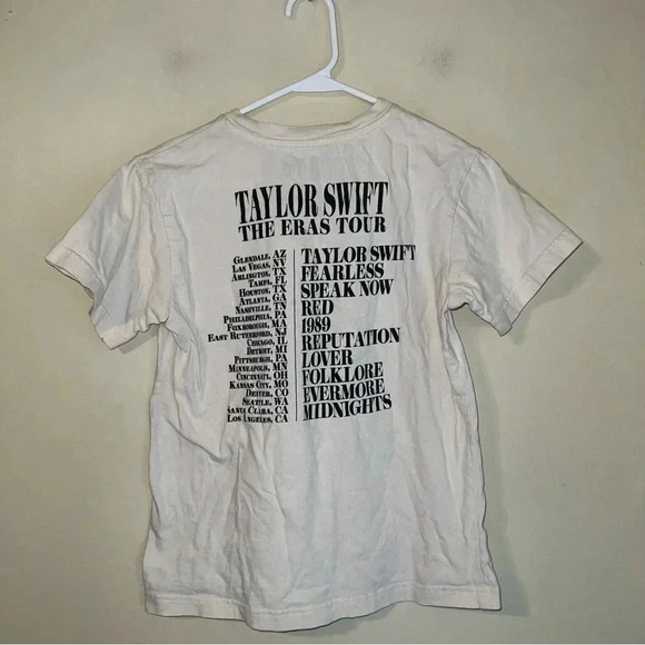 Taylor Swift the Eras Tour T-shirt Youth Medium - Picture 4 of 4